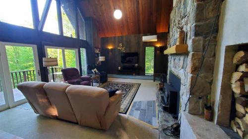 Campton House | Spring Hill 70