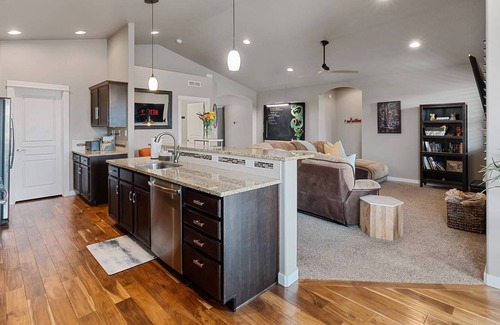 Southwest Ada County Alliance House | Spring into Sunshine! Save 10% until April 30th!