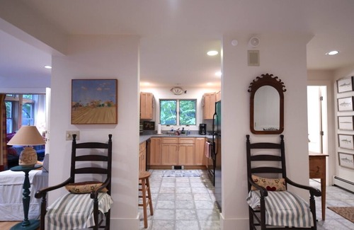 Harrison House | * SPRING SPECIAL * Spacious 4-bedroom home w/sunset views over Long Lake!