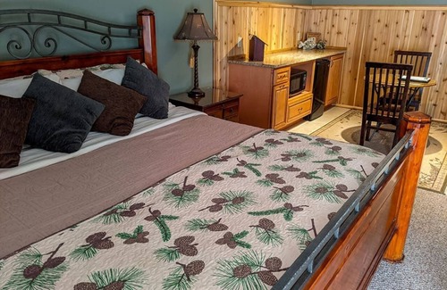Prudenville Bed & Breakfast | Springbrook North Woods