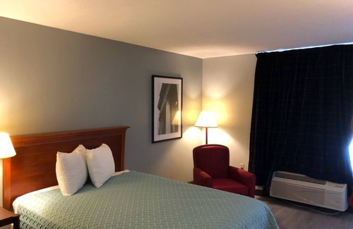Springfield Hotel | Springfield Inn TN