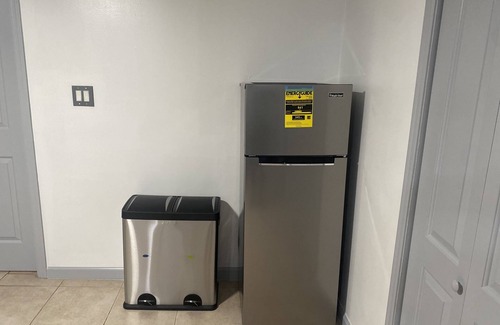 Queens Apartment | SPRINGFIELD ESTATE-9 MINS FRM JFK/20 MINS FRM LGA