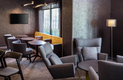Bakersfield Hotel | SpringHill Suites Bakersfield