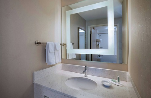 Boise Hotel | SpringHill Suites Boise West/Eagle