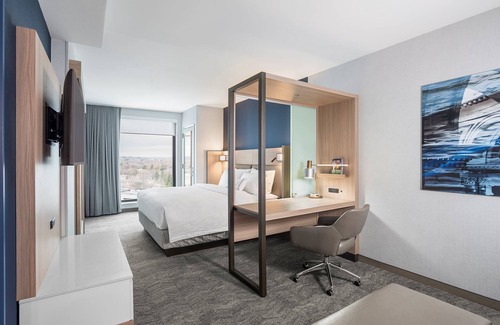 Madison Hotel | SpringHill Suites by Marriott Madison