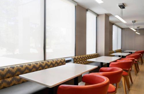 Woodlands Village Hotel | SpringHill Suites Flagstaff