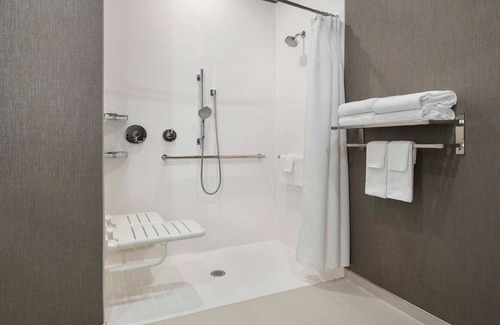 Willow Grove Hotel | SpringHill Suites Philadelphia Willow Grove