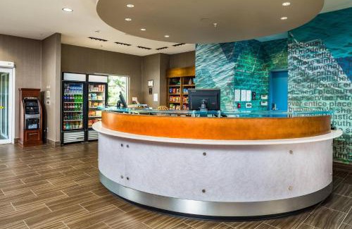 Gifford Hotel | SpringHill Suites Vero Beach
