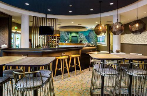 Gifford Hotel | SpringHill Suites Vero Beach