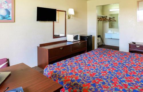 Opelika Hotel | SPRINGWOOD HOTEL, Opelika I-85 Columbus Pkwy