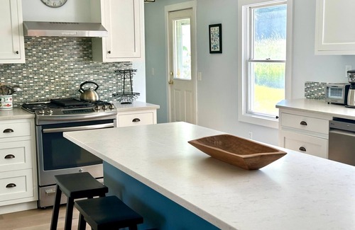 Wilmington House | Spruce Hill Farm - 1850 Farmhouse on 50 Acres - Minutes to Mt Snow!