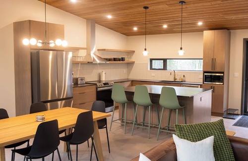 Copper Harbor House | Spruce House: Autumn Bliss at Spruce House: Stunning Views and Cozy Retreats