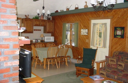 Salsbury Cove House | 'Spruce Lodge at Hadley Point' Totally Captures the Feeling of Maine!