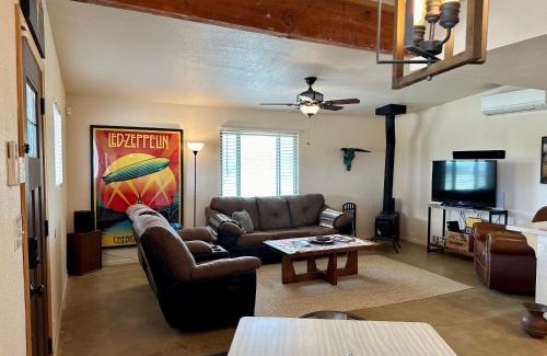 Landers House | Spy Mountain Hideaway on 5 Acres with Hot Tub & Privacy! home