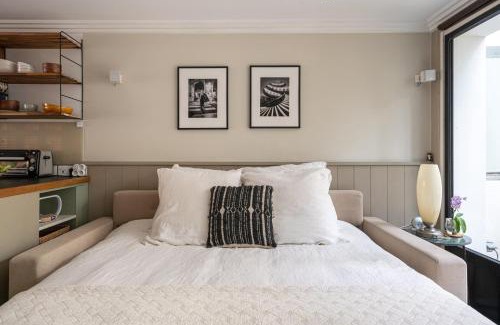 Neuilly-sur-Seine Apartment | Square Studio