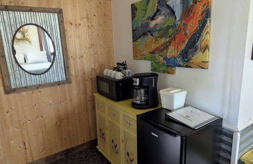 Squaw Valley Cabin | Squaw Valley Motel Room #8