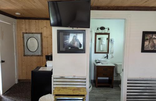 Squaw Valley Hotel | Squaw Valley Motel Room 8