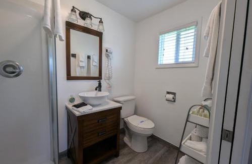 Squaw Valley Hotel | Squaw Valley Motel Room 8
