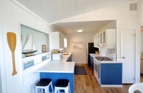St Ignace House | Squeaky Clean! Gorgeous St. Ignace Beach House!