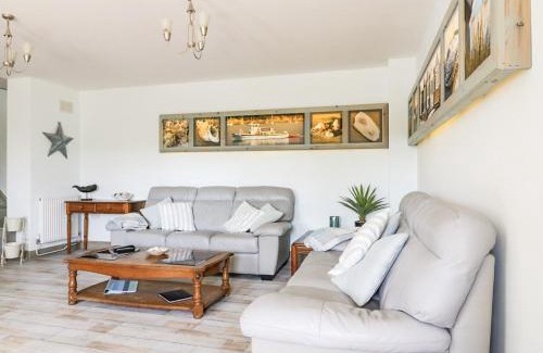 Gorran House | Squirrels Dray