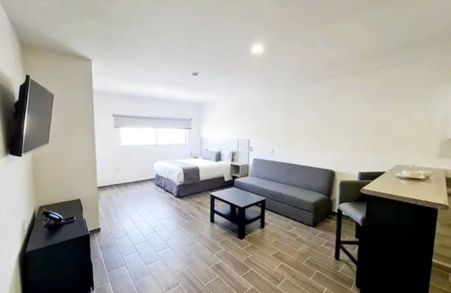 Granja Apartment | Sr103 Amazing Loft Best WIFI Location A/A