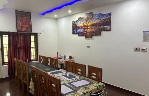 Thalassery Hotel | Sreedevi Gardens