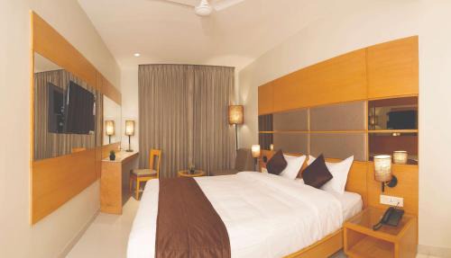 Aranthangi Hotel | Sri Aadhish Grand Hotel