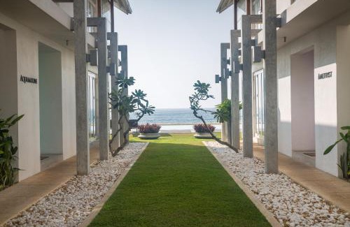 Thalaramba Villa | Sri Sharavi Beach Villas & Spa - with 43 metre saltwater infinity pool
