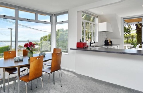 Mount Pleasant Apartment | St Andrews Hill-Perfect for families who want to stay close to a beach