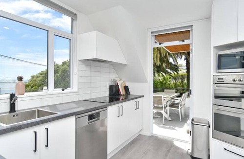 Mount Pleasant Apartment | St Andrews Hill-Perfect for families who want to stay close to a beach