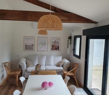 Saint-Augustin House | St Augustin Green Lodge