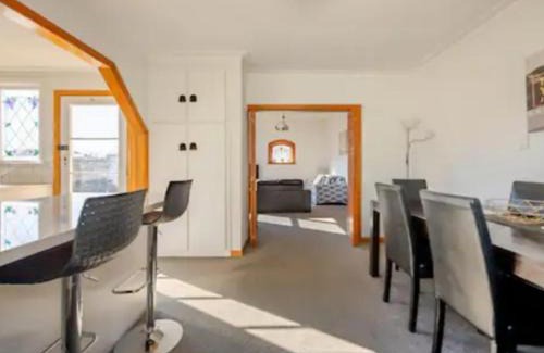 St. Clair House | St Clair Holiday House