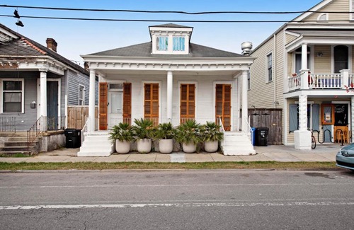 Saint Claude House | St. Claude Avenue