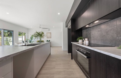Port Douglas Villa | St Crispins Villa 1 with private heated Pool