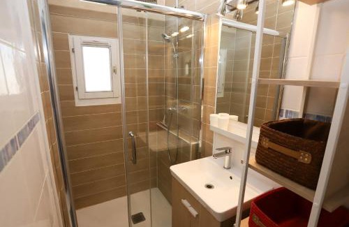 Saint-Cyprien Plage Apartment | St cyprien superbe appart 4 pers vue sur la marina