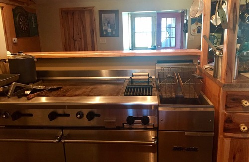 St. Helen Cabin | St. Helen - Ultimate Man Cave ladies will Love it too!