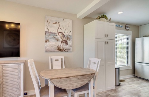 Oceanmarsh Subdivision Condo | St Helena Island Condo w/Beach Views & Porch!