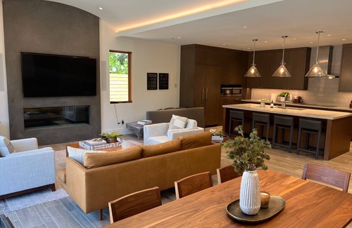 St. Helena House | St. Helena Property in the heart of Wine Country