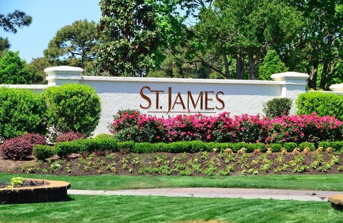 St. James House | St James first floor Studio unit Golf course view