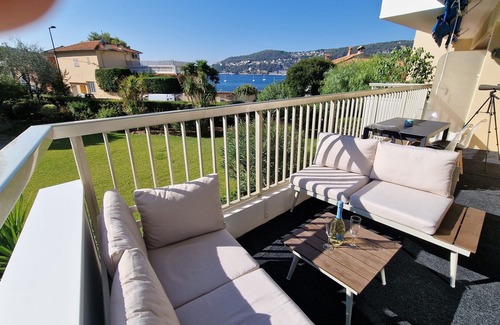 Saint-Jean-Cap-Ferrat Apartment | St-Jean-Cap-Ferrat with terrace, view and sea access