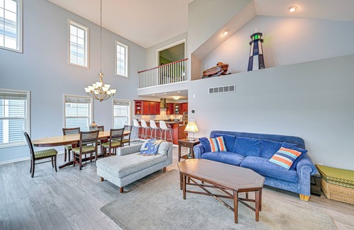 Saint Joseph House | St Joseph River, Lake Michigan Access: Luxury Home