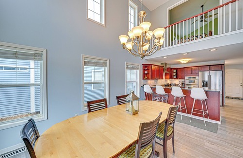Saint Joseph House | St Joseph River, Lake Michigan Access: Luxury Home