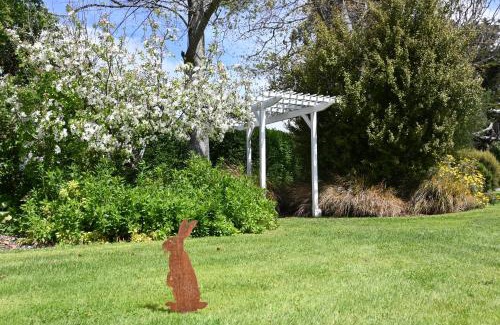 Springlands Bed & Breakfast | St Leonards Vineyard Cottages