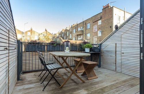 Westbourne Apartment | St Luke's Mews III by onefinestay