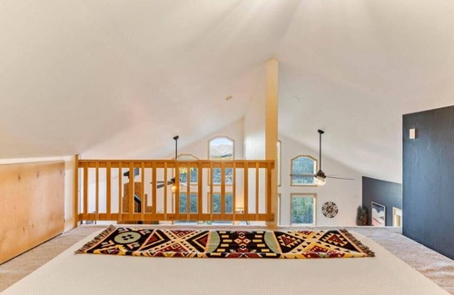 Saint Mary's House | St. Mary's Glacier Mountain Home W/Hot Tub & Views