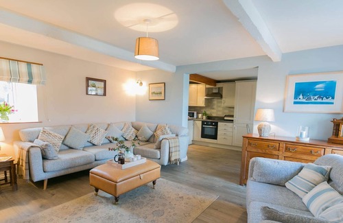 Holyhead Cottage | Stabal Penrhyn - an on the beach that sleeps 6 guests in 3 bedrooms