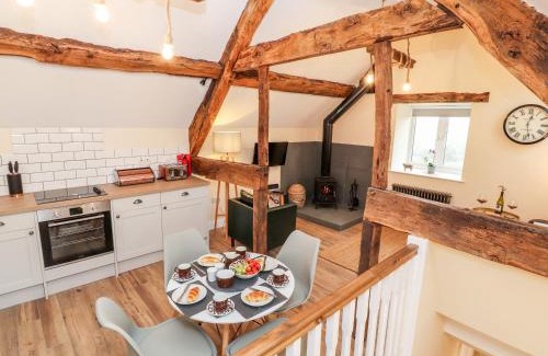 Oswestry House | Stabl, Plas Moelfre Hall Barns