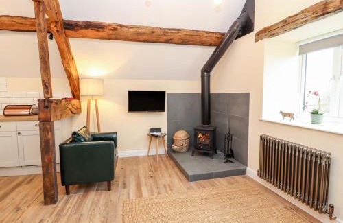 Oswestry House | Stabl, Plas Moelfre Hall Barns