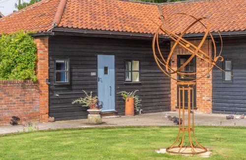 Ipswich House | Stable Cottage