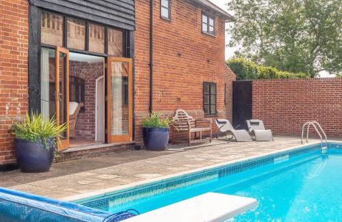 Ipswich House | Stable Cottage